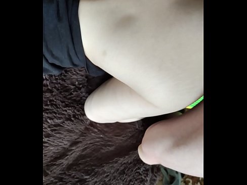 ❤️ روسي ڇوڪري گهر ۾ روئيندي مقعد حصو 2 جنس